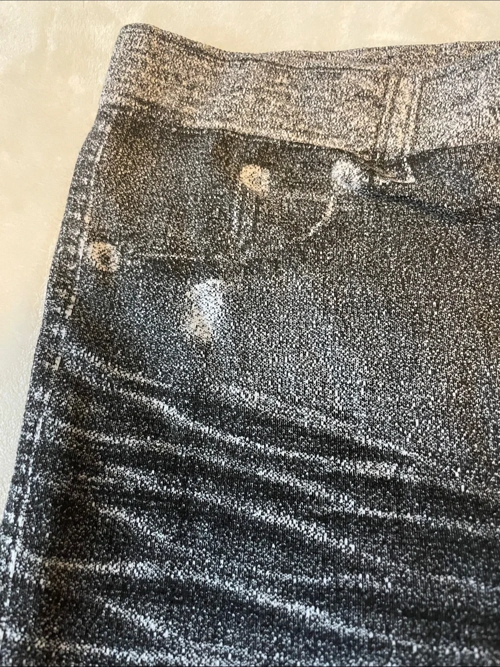 Connection 18 jeggings Jeans in Black Wash with Faded Distress